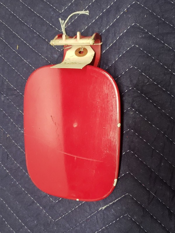 99 - 05 VW Jetta Fuel Tank Filler Door Gas Flap Lid Cover Red