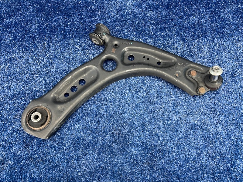 2015-2020 AUDI A3 FRONT RIGHT PASSENGER SIDE LOWER CONTROL ARM OEM