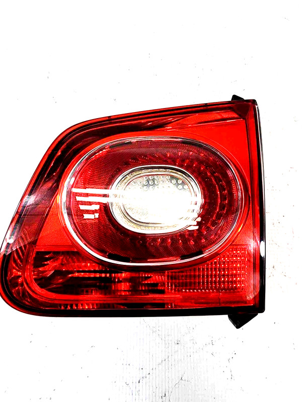 2010 VW Tiguan RH Passenger Side Inner Gate Tail Light Assembly 5NO945094B