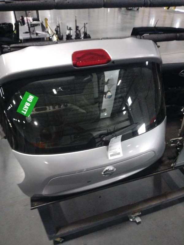 Used Deck Lid fits: 2013 Nissan Juke w/o rear view camera w/o privacy tint glass