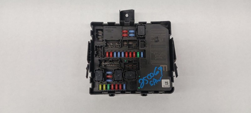 09-'13 SUZUKI EQUATOR Engine Fuse Box OEM 1 Year Warranty!