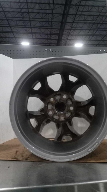 2020 Jeep Wrangler 17 OEM Wheel Grey 3B Grade Left Rear 6BZ393XFAA