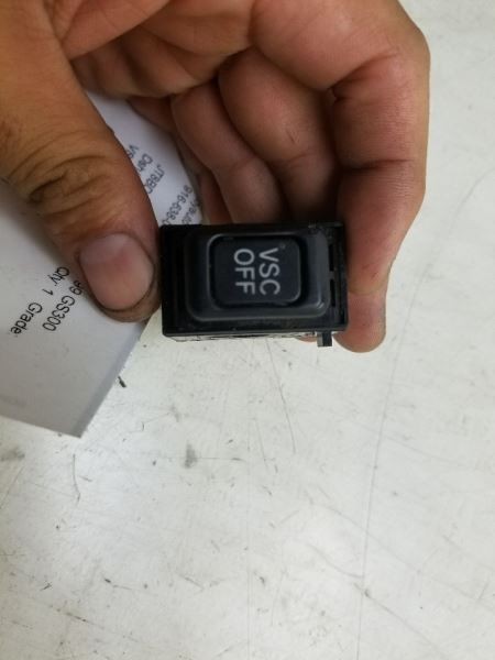 1999 LEXUS GS300 VSC OFF SWITCH