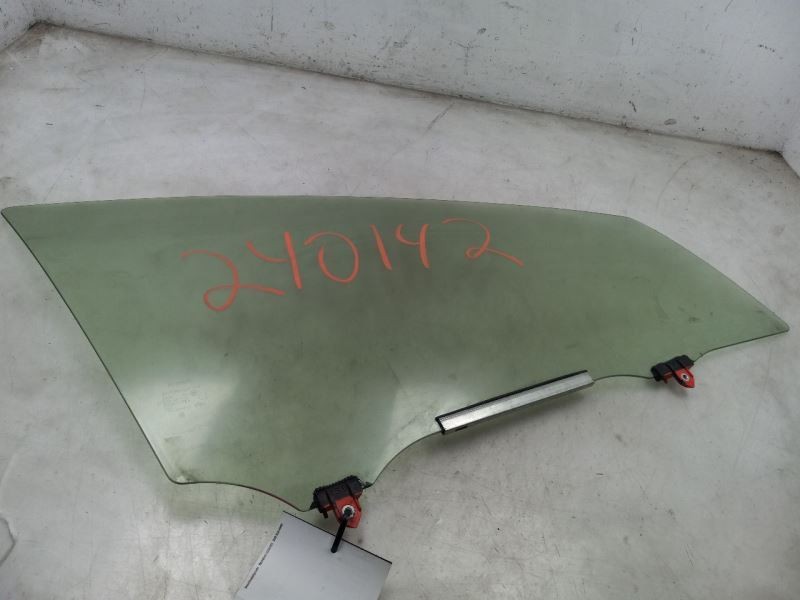 Passenger Front Door Glass Prius C VIN B3 Fits 12-19 PRIUS
