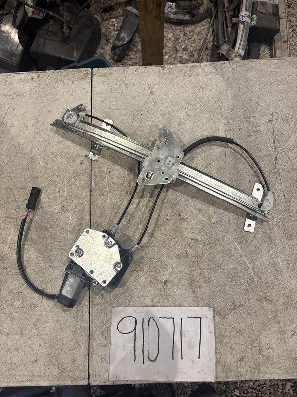 2000 - 2004 DODGE DAKOTA DURANGO SLT Power Window Regulator Motor Front Left