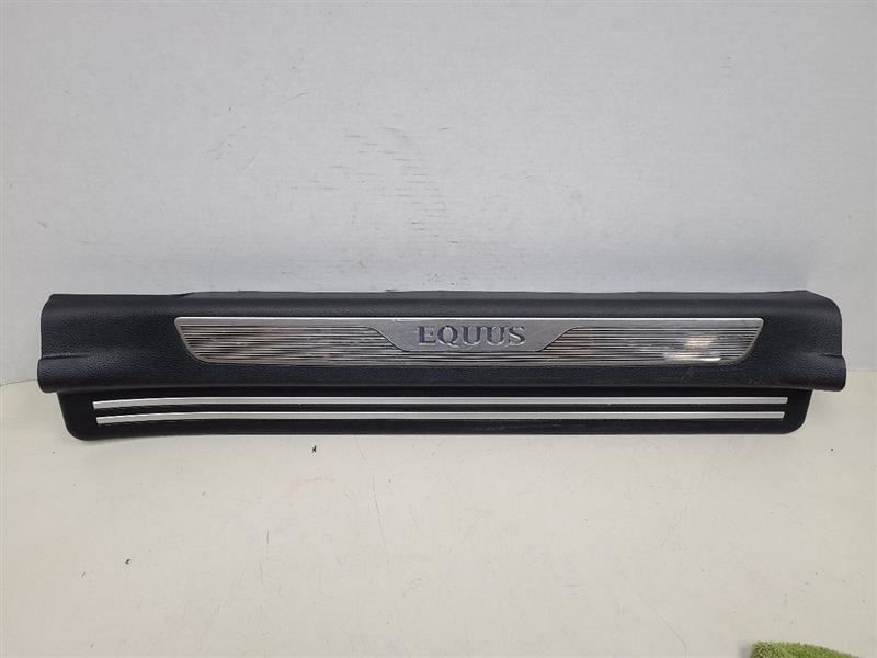 Passenger Front Door Sill Scuff Plate Trim Fits 2016 Hyundai Equus 567962