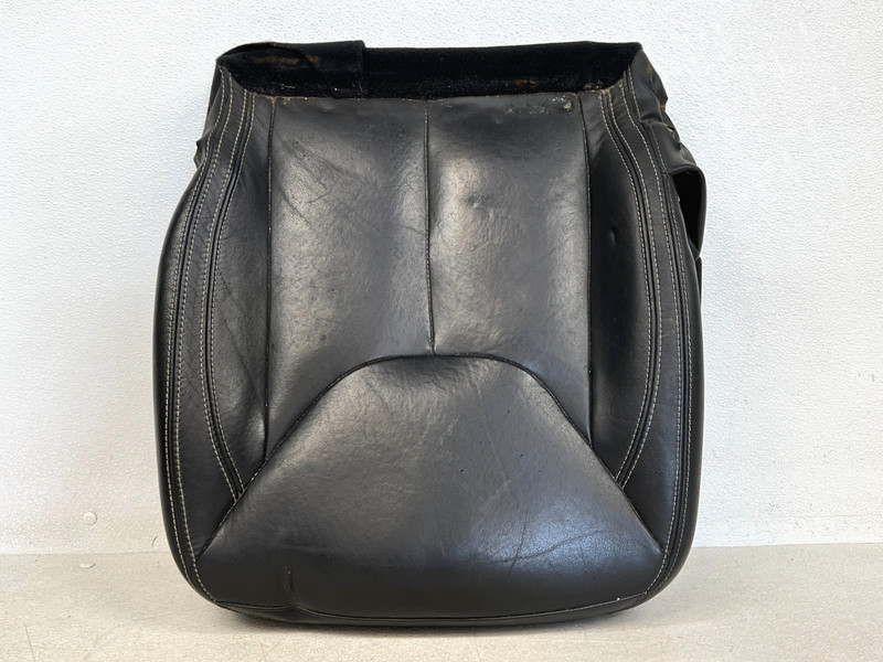 ⭐2013-2018 JEEP RUBICON FRONT RIGHT PASS SIDE LOWER SEAT CUSHION PAD OEM LOT2653