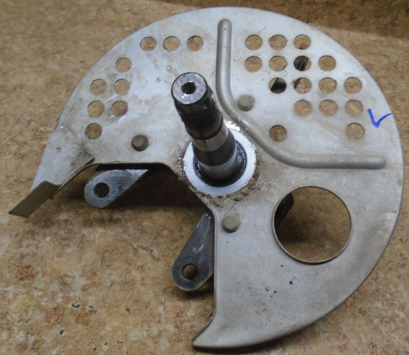 2001 Kawasaki Lakota Sport KEF300 KEF 300 Front Axle Spindle Hub Knuckle Left 01
