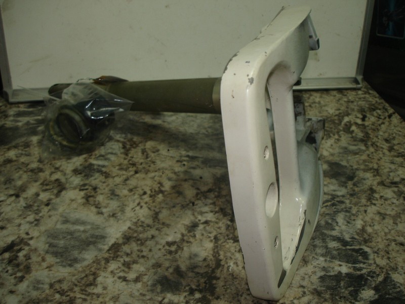 1990 Johnson 20hp j20cresb steering bracket pilot boat motor part Bin 4006