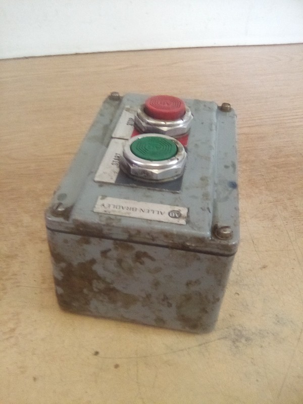 Allen Bradley 800T-2TA Series T Pushbutton Station
