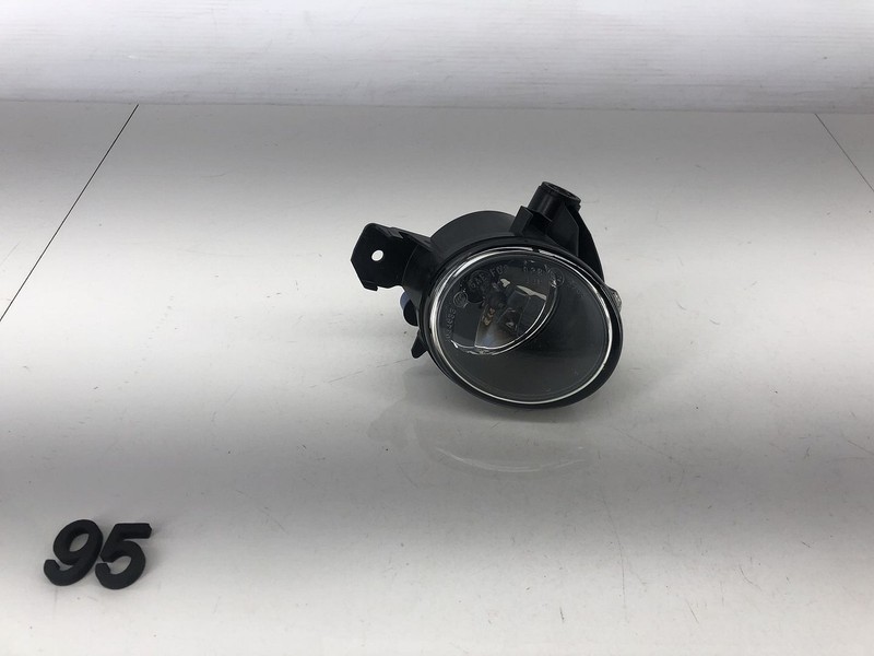 07-10 BMW X3 E83 FRONT RIGHT PASSENGER SIDE BUMPER LOWER FOG LIGHT LAMP OEM