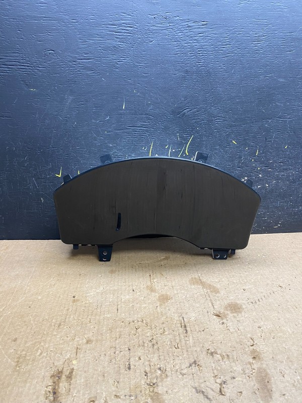 2004 to 2007 Infiniti QX56 Gauge Speedometer Cluster OEM Z7099 DG
