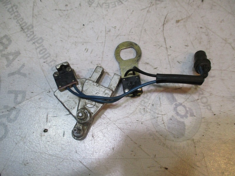0983103 OMC Cobra 2.5L-5.7LCutout Switch 1982-85