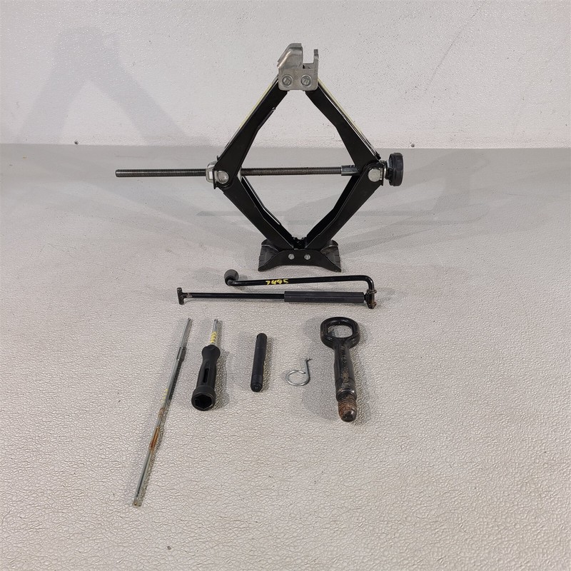 10-16 Audi S4 Spare Tire Jack Wrench Crank Tools Aa7495