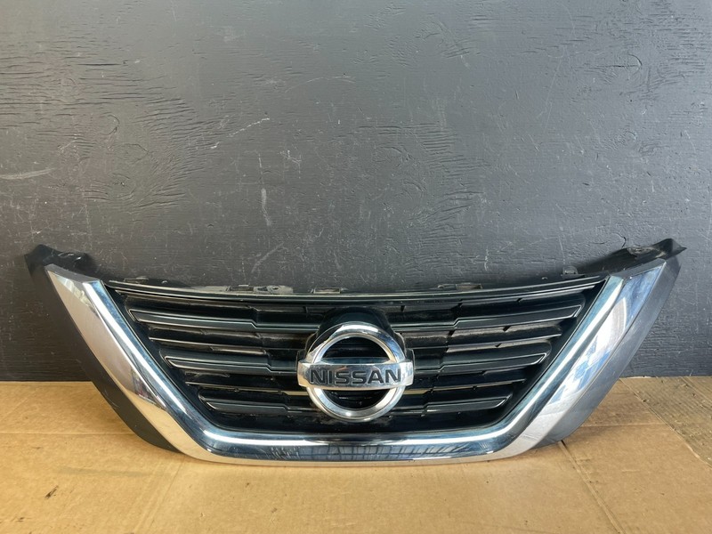 2016 2017 2018 Nissan Altima Front Upper Grill Grille Oem AC5101 DG