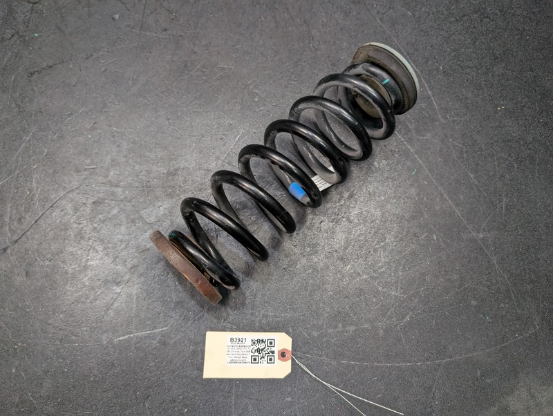 Rear Right Coil Spring 2022 Buick Envision 85167053 2023