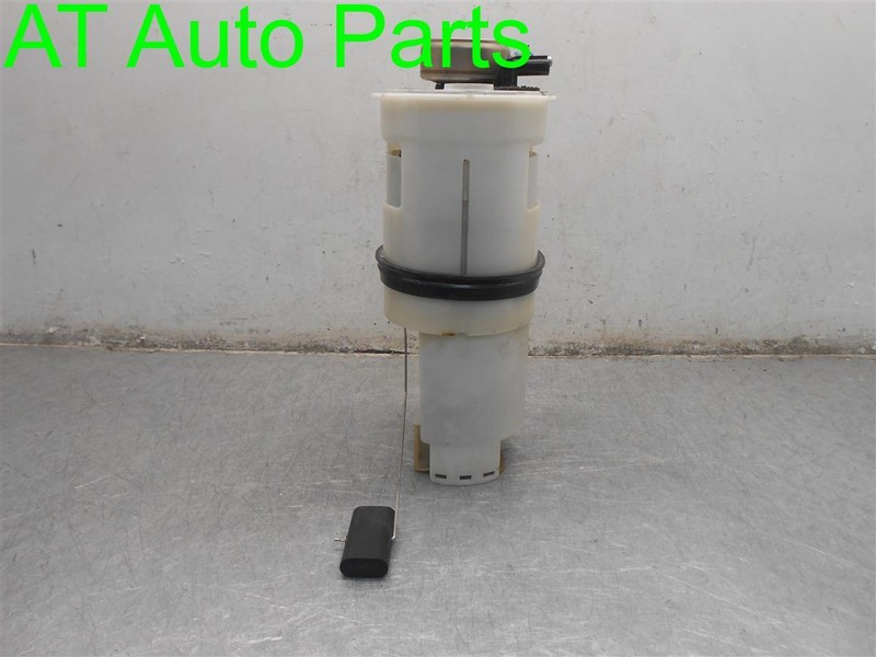 02 03 DODGE RAM 1500 3.7L GAS FUEL PUMP STAND CAB SHORT BED 6' 3" OEM 323-01407