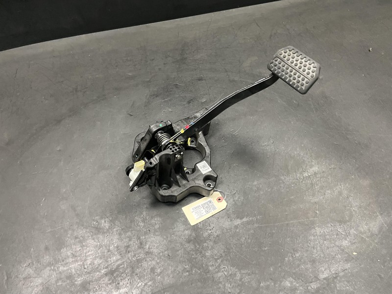Brake Pedal 2021 Chevrolet Spark LT 42713513