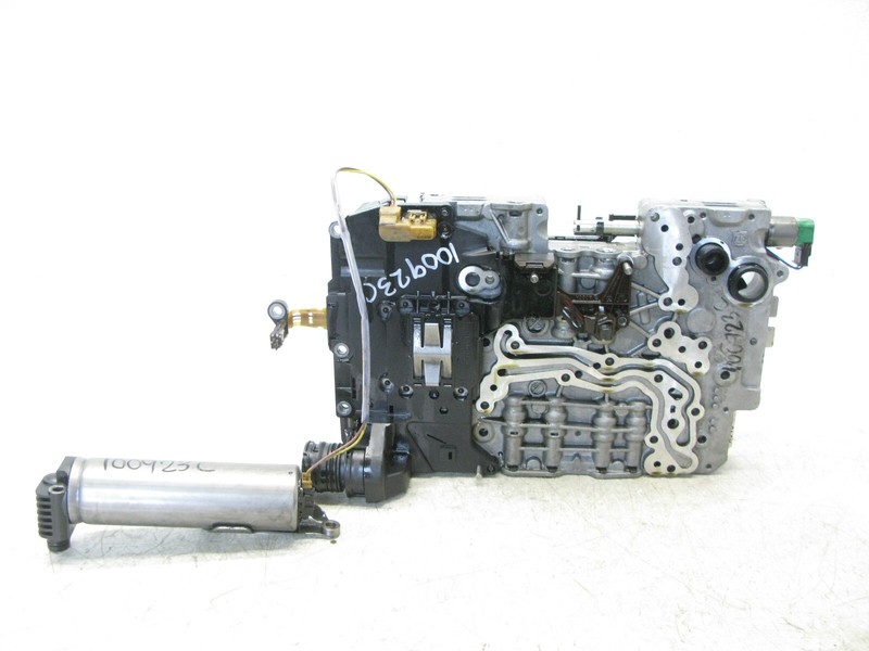 13-19 BMW F01 F02 750Li 550i GT 650i A/T MECHATRONIC TRANSMISSION VALVE BODY 100
