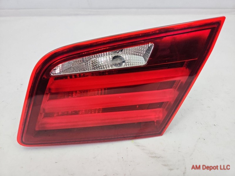 2013 BMW 535i 528i 550i M5 F10 Rear Right Inner Tail Light Lamp Trunk Mounted