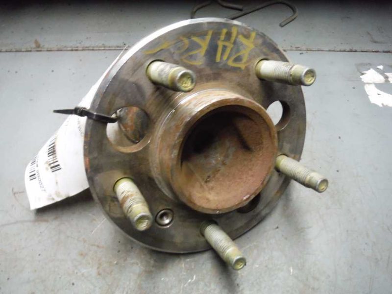 04 05 06 07 08 GRAND PRIX HUB REAR W/O ABS 111923