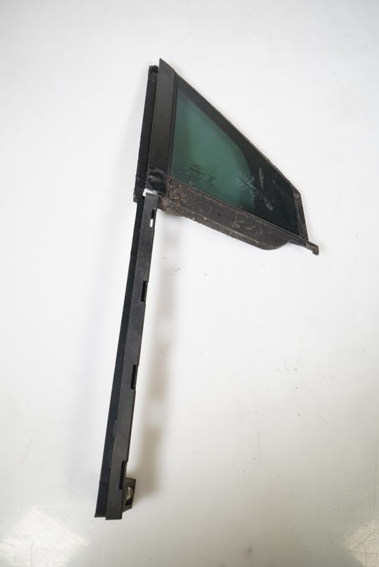 2013-2020 FORD FUSION FRONT RIGHT PASSENGER SIDE DOOR QUARTER VENT WINDOW OEM