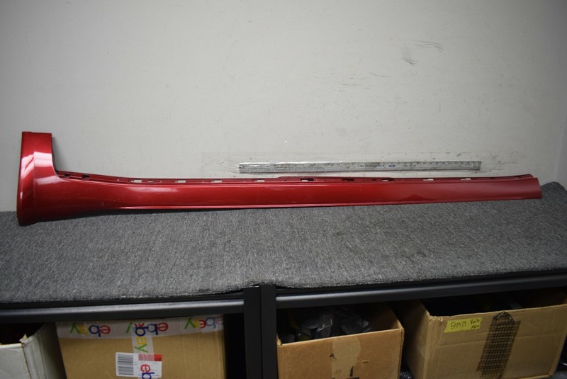 2008-2012 BUICK ENCLAVE LEFT SIDE ROCKER PANEL FACTORY OEM
