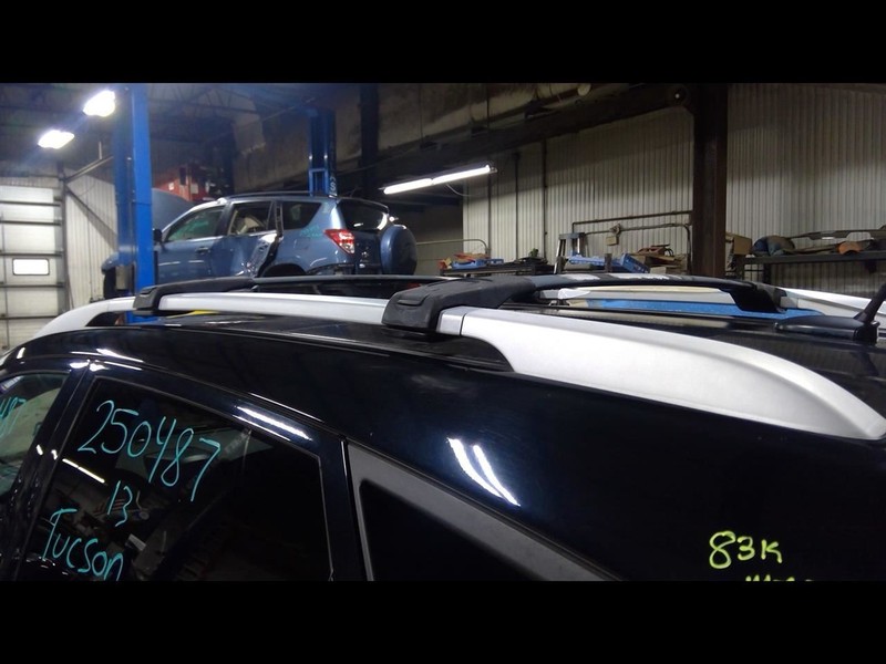 TUCSON 2010-2015 Left Luggage Rack 1703099
