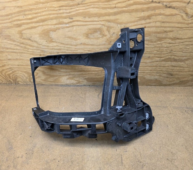 2020 2021 2022 2023 2024 Dodge Ram 1500 RH Radiator Support Headlamp Mounting