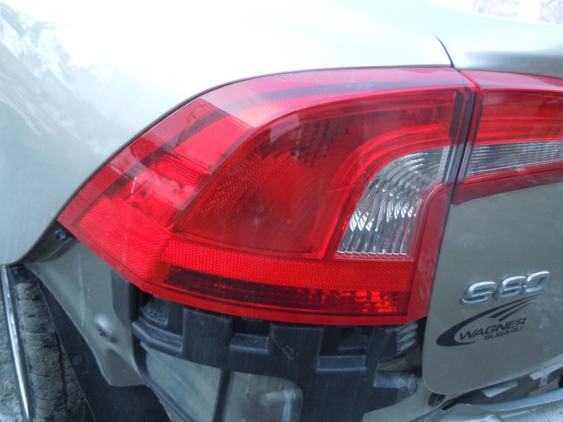 2011-2018 Volvo S60 Quarter Panel Mounted Tail Light Driver Left OEM
