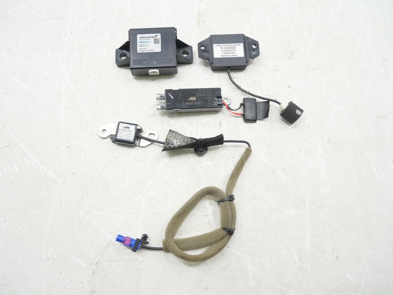 Used Radio Antenna Amplifier Module Set of 4 AMP 2016-2021 McLaren 570S 22k OEM