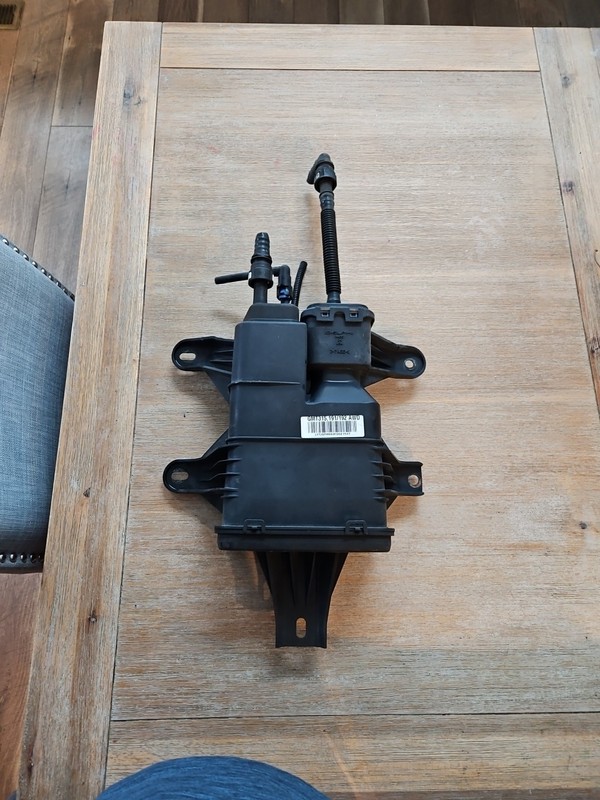 06 07 08 Pontiac Torrent Fuel Vapor CHARCOL Canister EQUINOX 15788843 evap