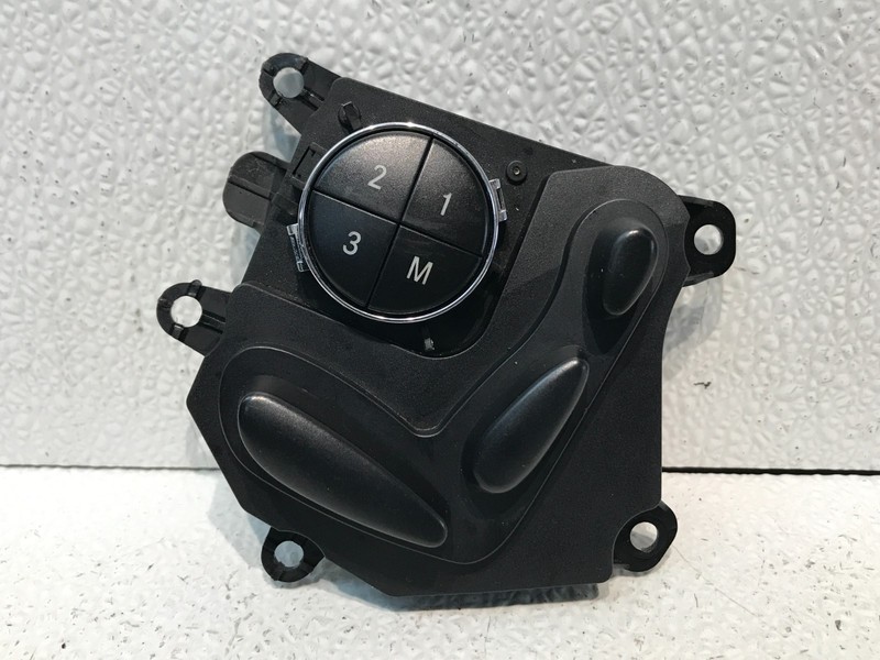 03-09 Mercedes W211 E500 Front Right Passenger Seat Control Switch 2118207810
