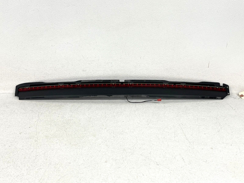 ⭐12-22 TESLA MODEL S REAR 3RD CENTER HIGH MOUNTED STOP BRAKE LIGHT OEM LOT2387
