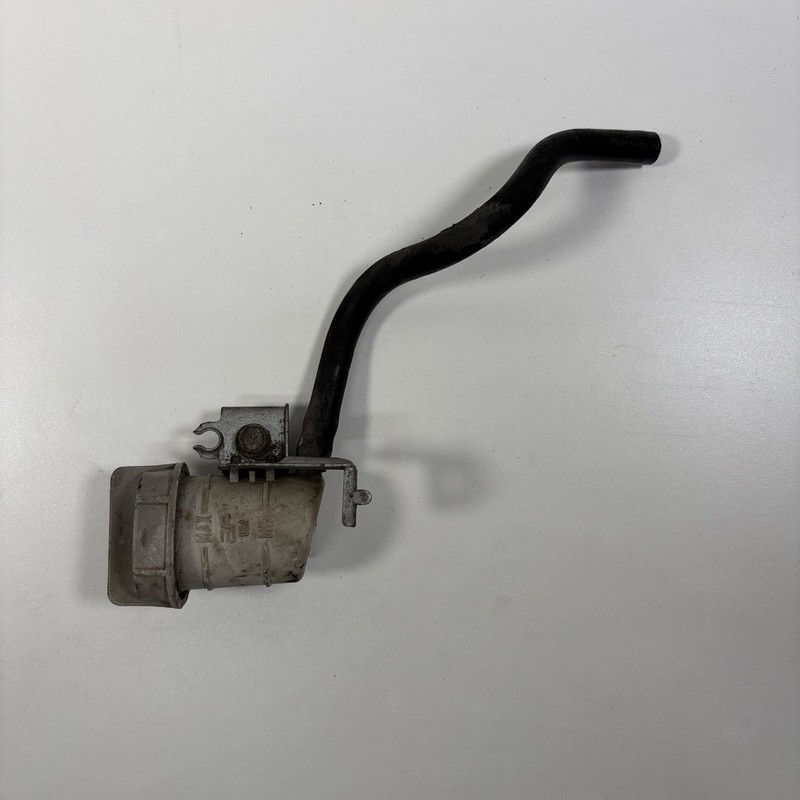 98-02 Honda Accord MT Clutch Fluid Tank Reservoir 46972-S84-A01 OEM