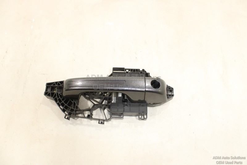 2019 - 2024 RAM 1500 FRONT LEFT DRIVER SIDE EXTERIOR DOOR HANDLE ASSY GRAY OEM