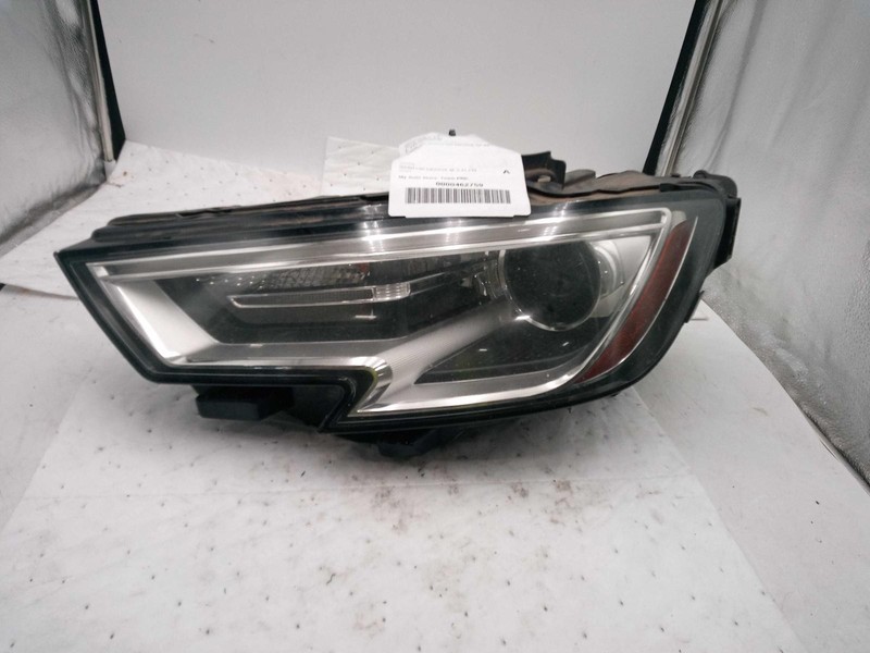2018 AUDI A3 Left Headlight Assembly Xenon HID White OEM 621723 121K Miles