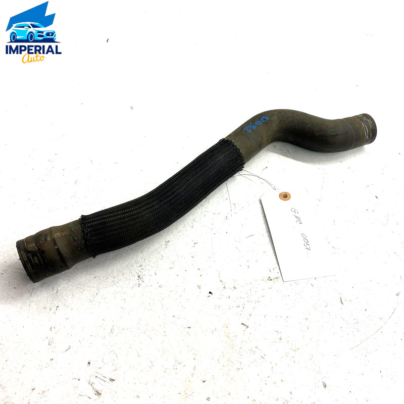 2007-2017 GM ACADIA 3.6 L Radiator Upper Hose Assembly OEM