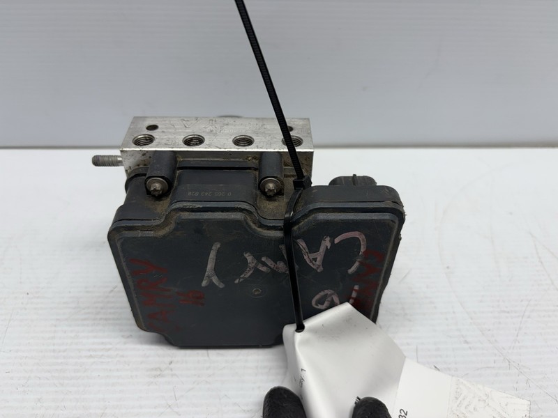 2015-2017 TOYOTA CAMRY 2.5L ABS Pump Anti-Lock Brake System 44540-06180 OEM