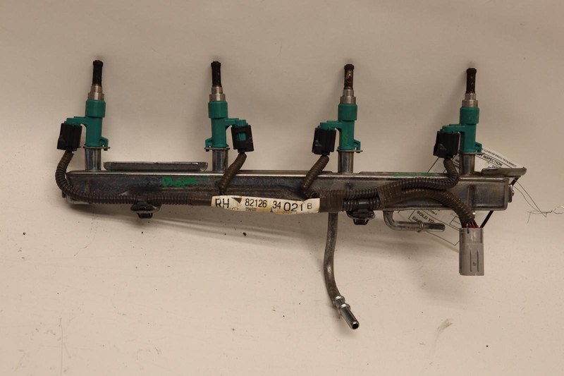 2013-2017 LEXUS LS460 4.6L RIGHT SIDE PRESSURE FUEL RAIL W/ INJECTORS OEM