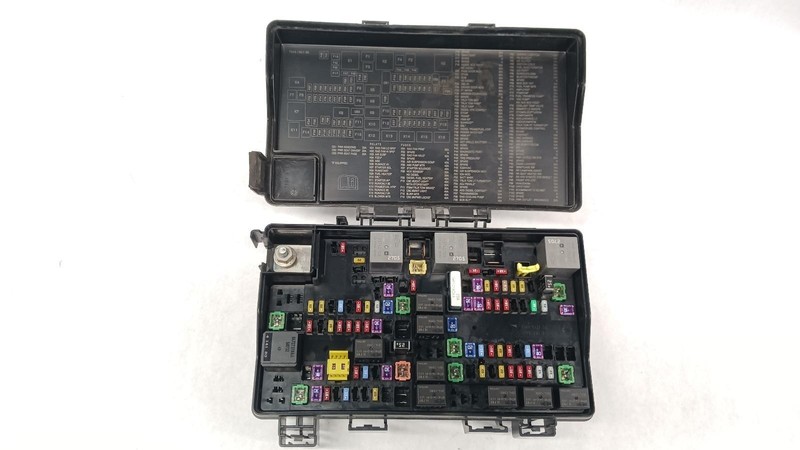 13-'14 DODGE RAM 1500 Engine Fuse Box 5.7L OEM 1 Year Warranty!