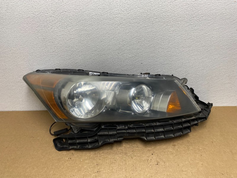 2008 to 2012 Honda Accord Sedan Right Passenger RH Headlight AC1497 DW
