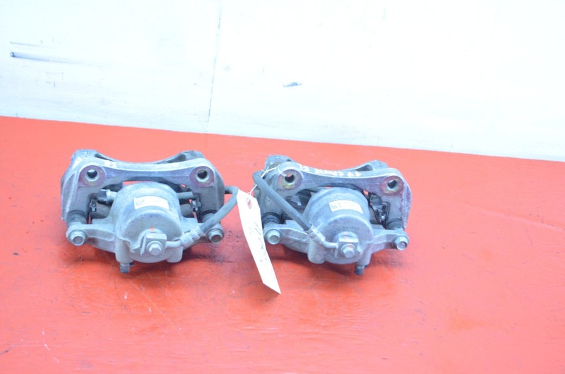16-19 CHEVROLET CRUZE FWD FRONT RIGHT / LEFT BRAKE CALIPER SET OEM