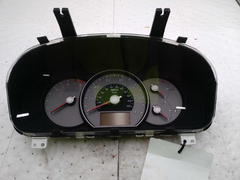 2007 KIA RONDO Speedometer Gauge Black OEM 940011D420 141K Miles