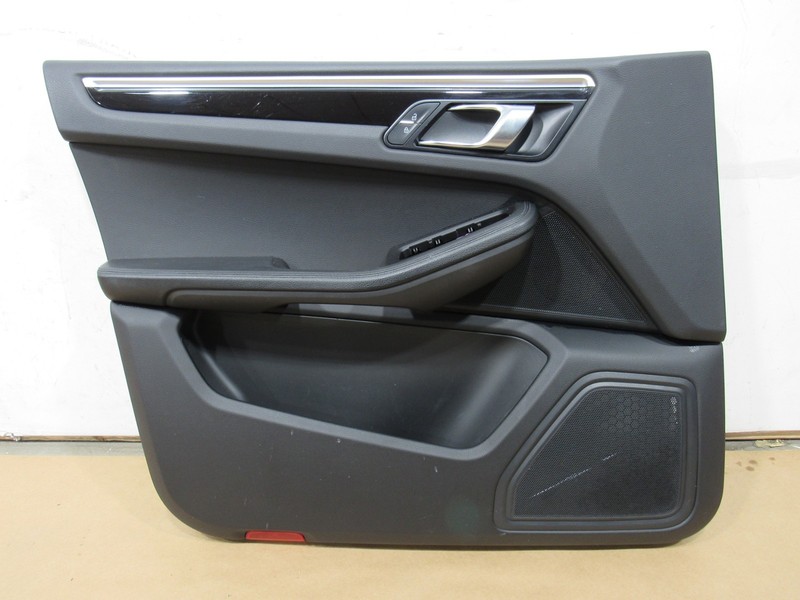 Porsche Macan 2019 Front Left Driver Door Cover Trim Panel 19-24 ; :Y