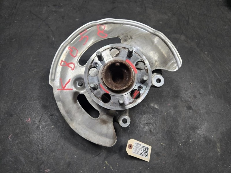 Front Left Knuckle w/ Hub 2022 Kia Stinger 51710-J5000 2018 2019 2020 2021 2023