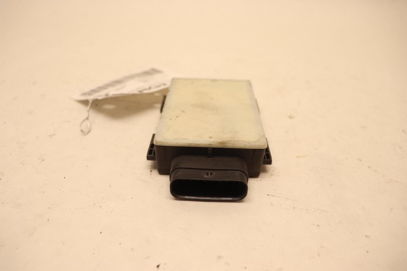 2017-2020 BMW 530I G30 REAR BLIND SPOT RADAR DISTANCE CONTROL SENSOR MODULE OEM