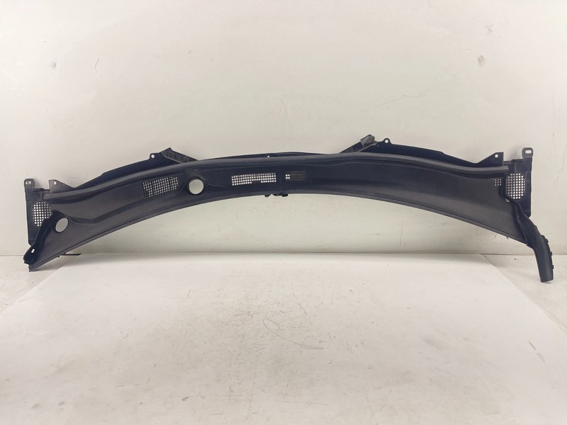 18–20 INFINITI Q50 L FRONT WINDSHIELD EXTERIOR COWL VENT GRILLE COVER OEM