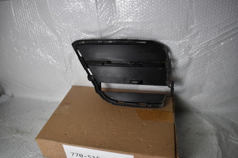 PORSCHE MACAN BASE S LEFT AIR DUCT 2019-2021 OEM 95B 121 333 C