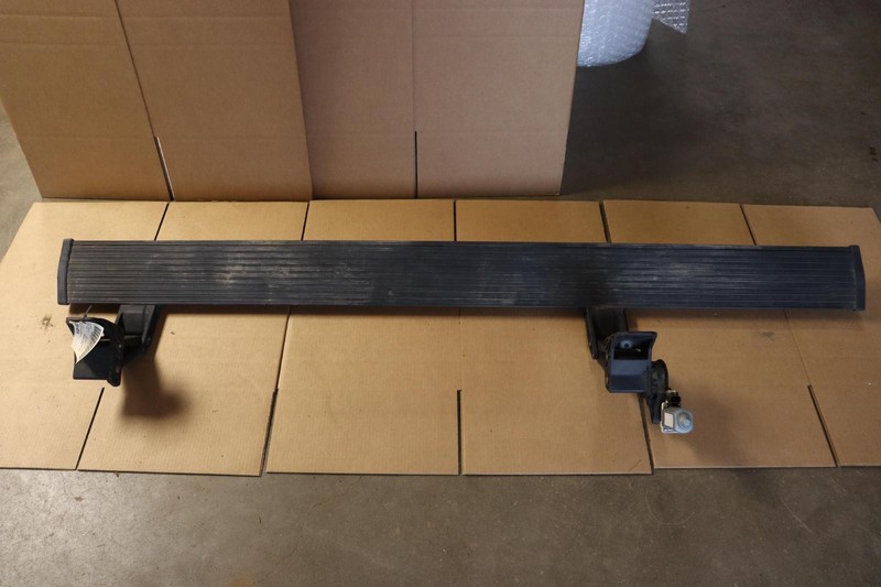 2015-2019 GMC SIERRA HD DENALI RIGHT PASSENGER POWER RUNNING BOARD AFTERMARKET